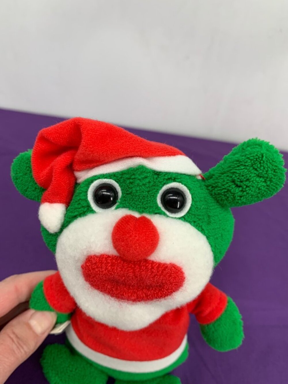 Toys R Us 2010 Mattel Sing A Ma Jigs Plush Doll Christmas Figure GREEN with Sant - Picture 2 of 10